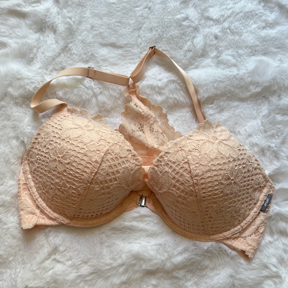 4/$20 🙈 NWOT AERIE Women's Lace Trim Bra - Peach underwire, front closure.